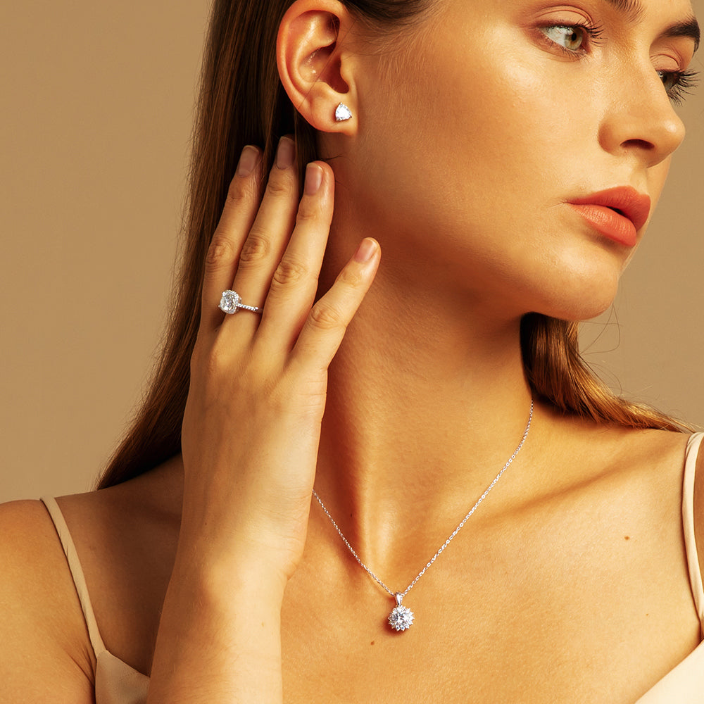 Lab Grown Diamond Halo Engagement Ring