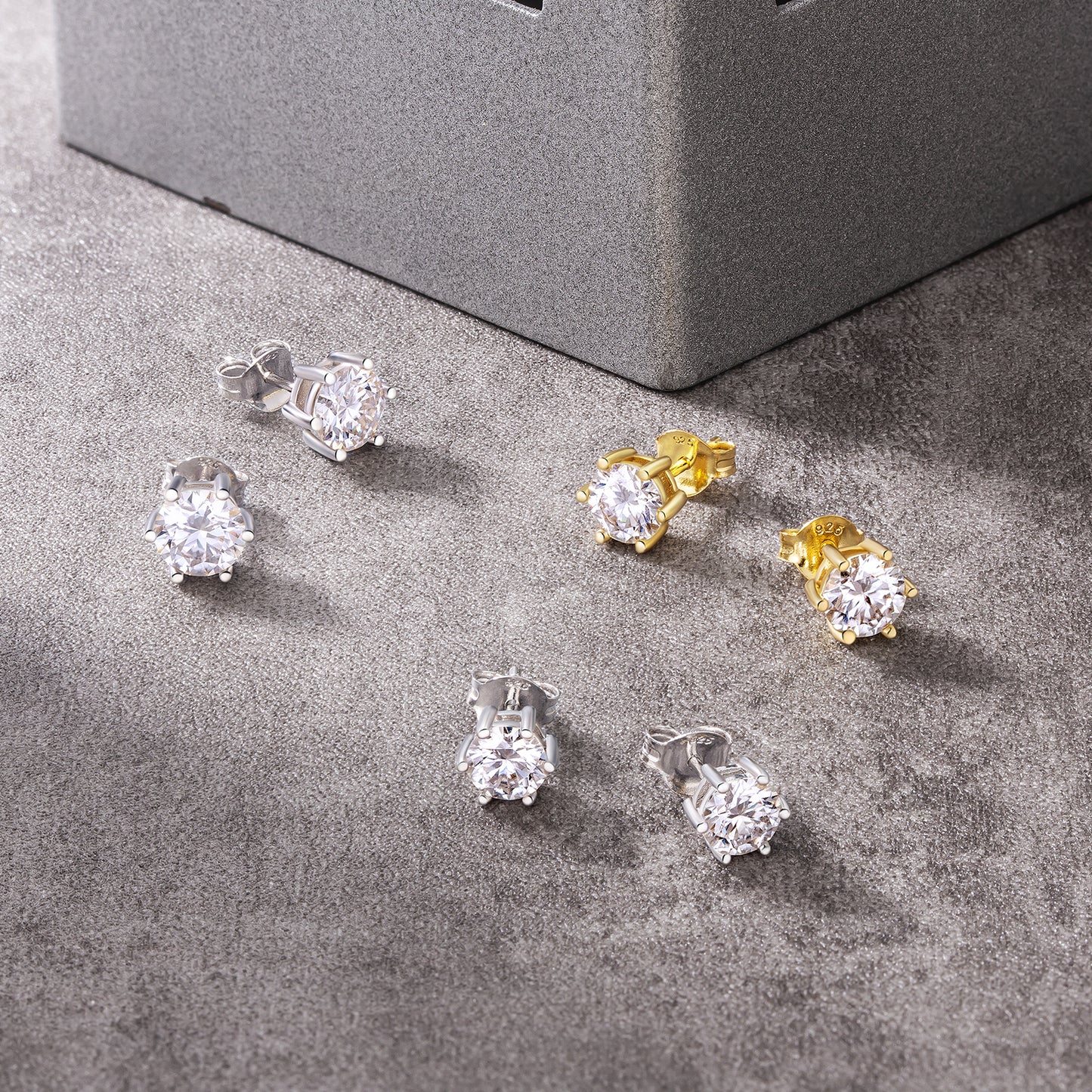 Six-Prong Excellent VVS1 Moissanite Stud Earrings
