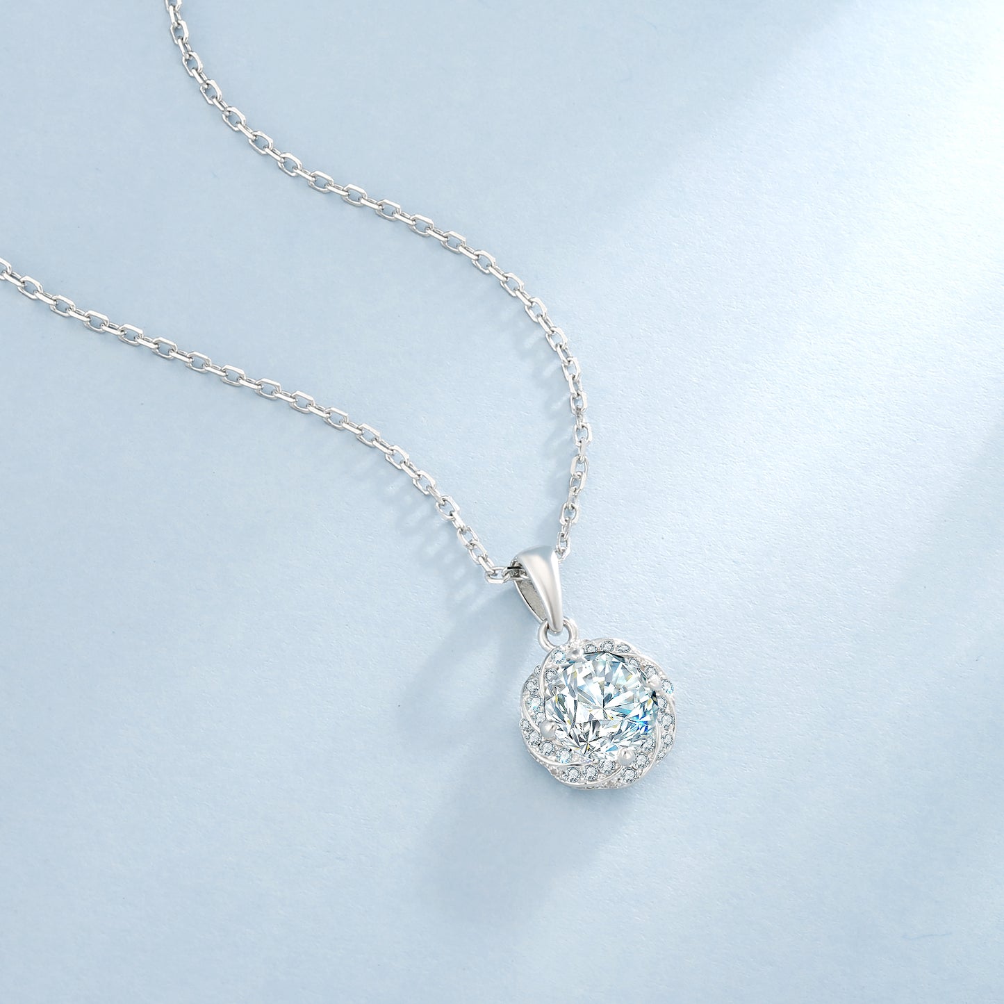 Excellent VVS1 Moissanite Pendant Necklace